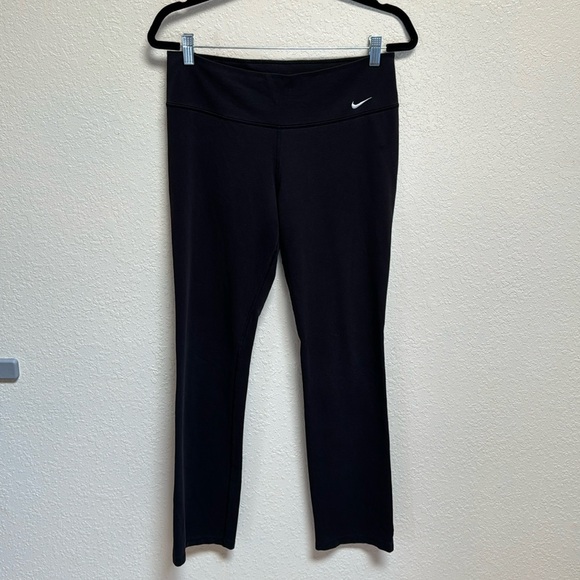 Nike straight leg yoga pants - Picture 2 of 5